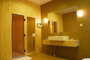 Vienna Classic Hotel Guangzhou Shaheding Metro Station Exterior photo